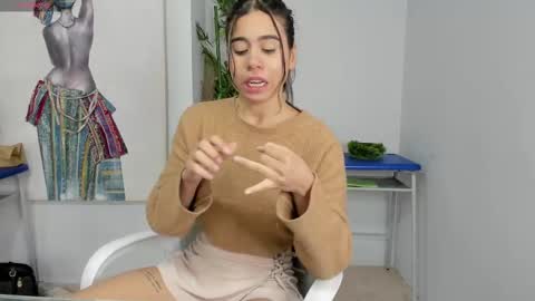 Snapshot of rachell_criss chatting on February 2025 07:54:02 AM Rachell online show from February 2025 07:54:02 AM