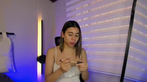 Snapshot of rachell_criss chatting on September 2025 01:57:02 PM Rachell online show from September 2025 01:57:02 PM