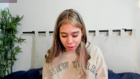 Rachell online show from April 2026 04:19:01 AM