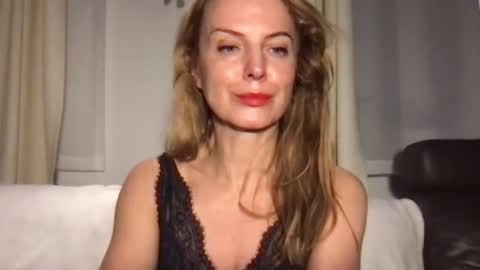 Snapshot of rachelldelicious chatting on December 2024 09:22:01 PM Rachel online show from December 2024 09:22:01 PM