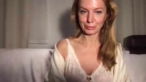Snapshot of rachelldelicious chatting on December 2024 06:14:01 AM Rachel online show from December 2024 06:14:01 AM