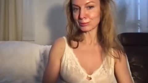 Snapshot of rachelldelicious chatting on December 2024 10:19:01 AM Rachel online show from December 2024 10:19:01 AM