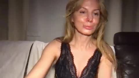 Snapshot of rachelldelicious chatting on December 2024 07:22:01 PM Rachel online show from December 2024 07:22:01 PM