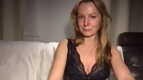 Snapshot of rachelldelicious chatting on December 2024 09:08:02 PM Rachel online show from December 2024 09:08:02 PM
