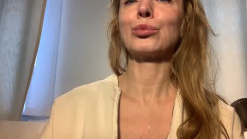 Snapshot of rachelldelicious chatting on January 2025 07:59:01 AM Rachel online show from January 2025 07:59:01 AM