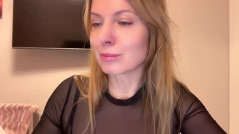 Snapshot of rachelldelicious chatting on February 2025 04:31:01 PM Rachel online show from February 2025 04:31:01 PM