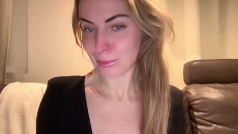 Snapshot of rachelldelicious chatting on February 2025 09:30:01 PM Rachel online show from February 2025 09:30:01 PM