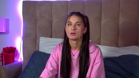 Snapshot of rachellsimpson chatting on October 2025 06:40:02 PM RachellSimpson online show from October 2025 06:40:02 PM