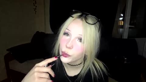 Lily online show from March 2026 06:58:01 PM