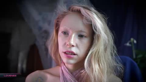 Snapshot of radiant_ada chatting on October 2025 09:57:01 AM ada online show from October 2025 09:57:01 AM