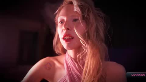 Snapshot of radiant_ada chatting on November 2025 01:11:01 PM ada online show from November 2025 01:11:01 PM