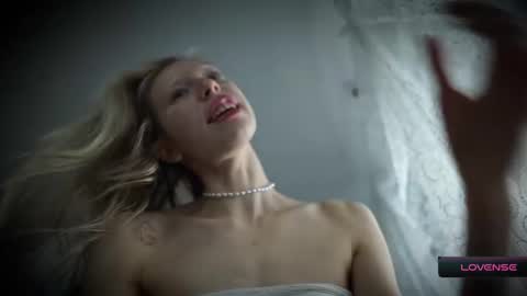 Snapshot of radiant_ada chatting on December 2025 09:25:01 AM ada online show from December 2025 09:25:01 AM