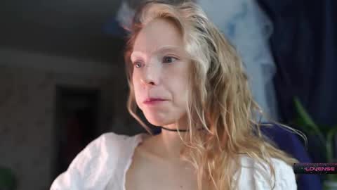 Snapshot of radiant_ada chatting on February 2026 11:27:01 AM ada online show from February 2026 11:27:01 AM