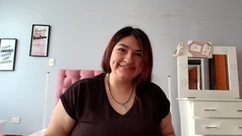 Snapshot of radiantgoddes chatting on January 2025 01:08:02 PM radiantgoddes online show from January 2025 01:08:02 PM