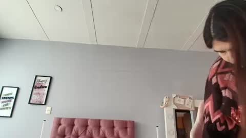 Snapshot of radiantgoddes chatting on January 2025 01:19:02 PM radiantgoddes online show from January 2025 01:19:02 PM