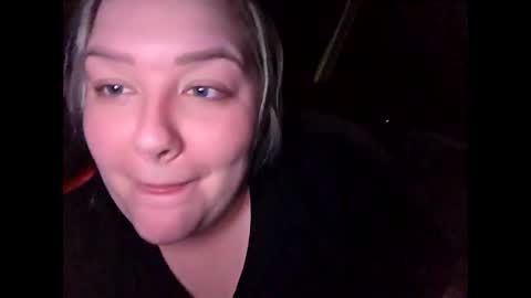 RaelleaXOXbella online show from February 2026 08:43:02 AM
