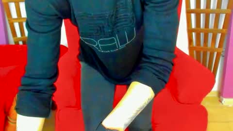 raemonnay online show from January 2025 01:28:01 PM