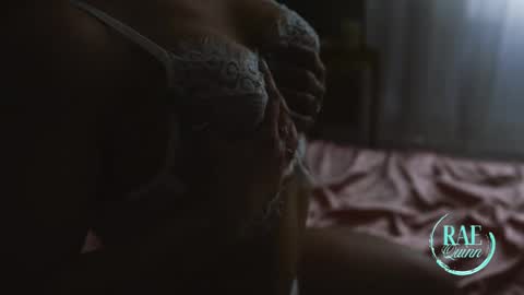 Snapshot of raequinnxxx chatting on April 2026 03:18:01 AM Rae Quinn and Doctor Dustin online show from April 2026 03:18:01 AM