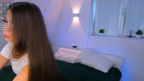 Snapshot of raevella chatting on June 2026 08:28:01 AM Rachel online show from June 2026 08:28:01 AM