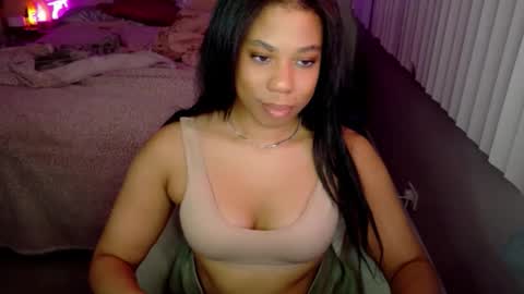 Snapshot of raewerks chatting on November 2025 05:51:01 AM RaeWerks online show from November 2025 05:51:01 AM