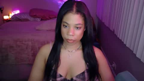 Snapshot of raewerks chatting on November 2025 03:49:02 AM RaeWerks online show from November 2025 03:49:02 AM