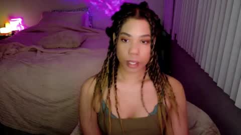 Snapshot of raewerks chatting on January 2026 03:21:01 AM RaeWerks online show from January 2026 03:21:01 AM