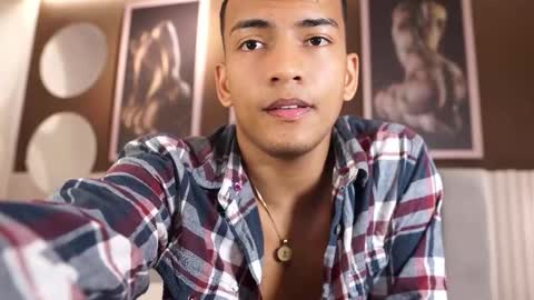 Snapshot of rafa_cruz chatting on March 2026 07:47:02 PM rafa_cruz online show from March 2026 07:47:02 PM