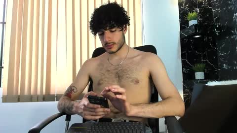 Snapshot of rafael_mendez chatting on November 2025 09:02:01 PM R A F A E L online show from November 2025 09:02:01 PM