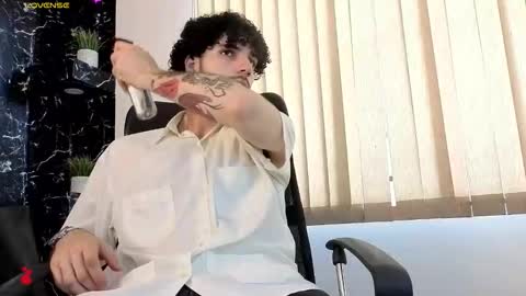 R A F A E L online show from February 2026 07:04:02 PM