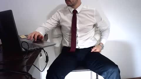 elenacam online show from May 2026 03:41:01 PM