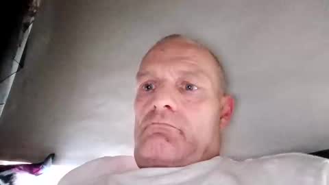 Snapshot of ragingzef69 chatting on October 2025 09:04:01 PM Bigthickdickinvic online show from October 2025 09:04:01 PM