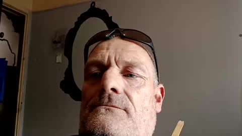 Bigthickdickinvic online show from November 2025 10:43:01 PM