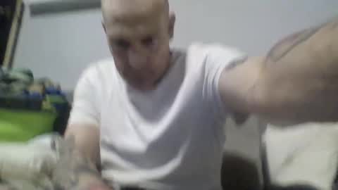 Bigthickdickinvic online show from April 2026 07:33:02 PM