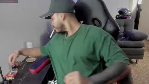 Snapshot of ragnar_lothbrok77 chatting on February 2026 09:33:02 PM ragnar_lothbrok77 online show from February 2026 09:33:02 PM