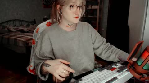 Snapshot of raiingurl chatting on March 2026 11:30:02 PM Kate online show from March 2026 11:30:02 PM