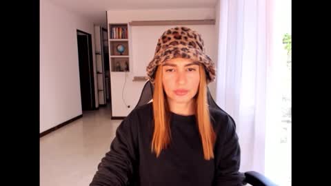 Snapshot of rainbow_jenny chatting on October 2025 10:21:02 PM Jennyindependent model . online show from October 2025 10:21:02 PM