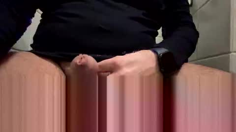 Snapshot of raindog72 chatting on November 2025 11:54:01 PM Raindog online show from November 2025 11:54:01 PM