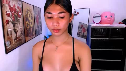 raindrizzle1706 online show from March 2026 05:08:02 AM