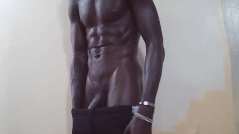 Snapshot of rakeem_1_ chatting on December 2025 01:06:01 PM rakeem 1 online show from December 2025 01:06:01 PM