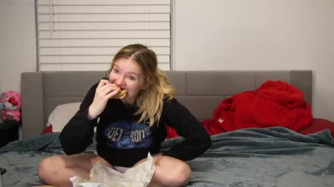 Snapshot of ramichick chatting on January 2025 12:49:01 AM Rami online show from January 2025 12:49:01 AM