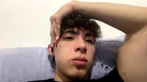 ramiroo2312 online show from October 2025 09:03:02 PM