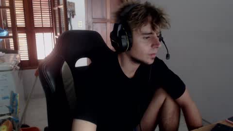 Ramiro online show from March 2025 07:59:02 PM