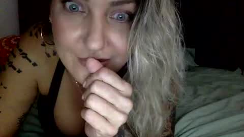 Mamakel online show from October 2025 02:48:02 AM