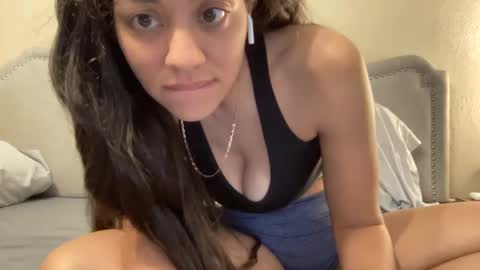 RamonaJ online show from October 2025 10:18:01 PM