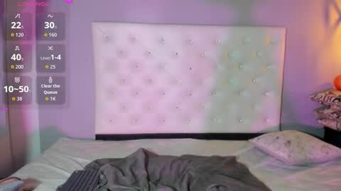 Ramona  online show from October 2025 04:35:02 PM