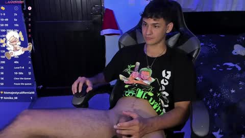 Snapshot of randallstone chatting on December 2024 05:40:01 PM A independent Model online show from December 2024 05:40:01 PM