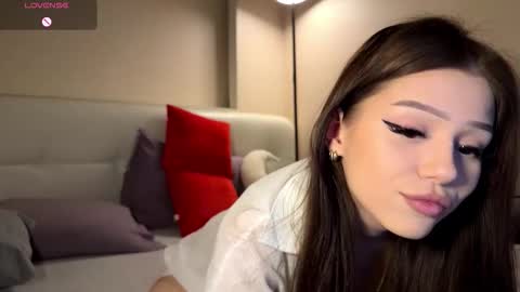 Luna online show from March 2026 12:44:02 PM