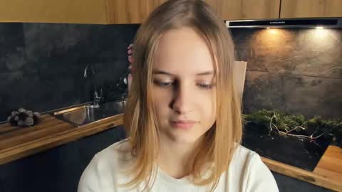 Katie online show from January 2025 11:49:01 AM