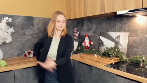 Katie online show from January 2025 10:17:01 AM