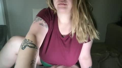 Snapshot of randiigirl69 chatting on December 2025 11:26:02 AM Randii online show from December 2025 11:26:02 AM